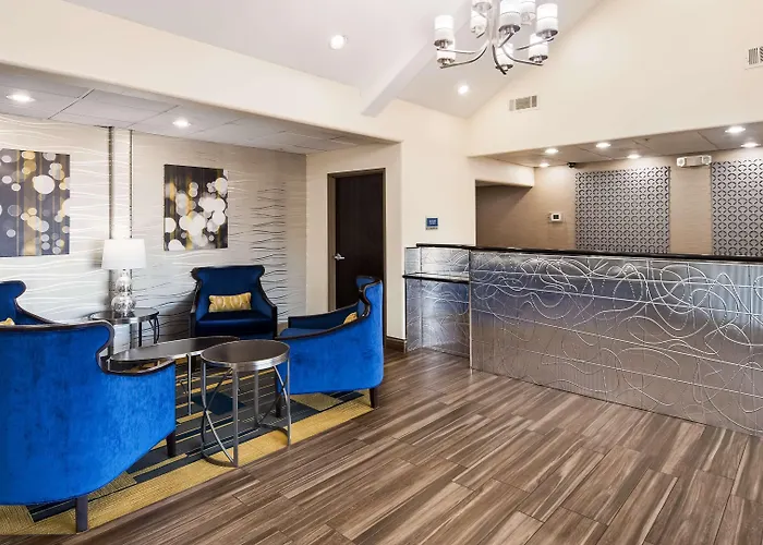 Best Western Plus Tulsa Inn & Suites