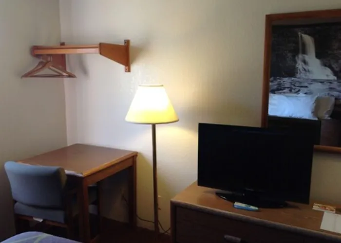 Super 8 By Wyndham Winchester Va