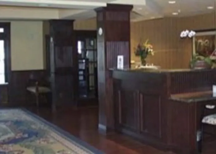 Lighthouse Inn At Aransas Bay