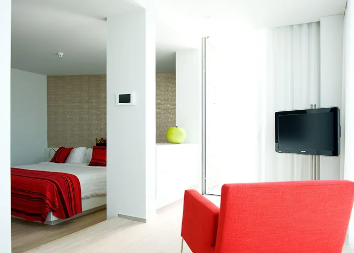 HasHotel