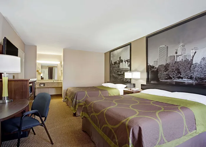 Super 8 By Wyndham Oklahoma/Frontier City