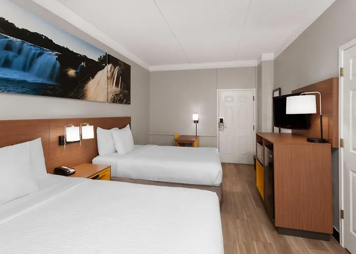 Days Inn & Suites By Wyndham Arlington Heights