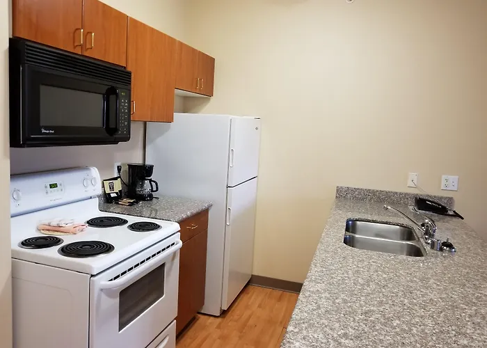 Grand View Inn & Suites
