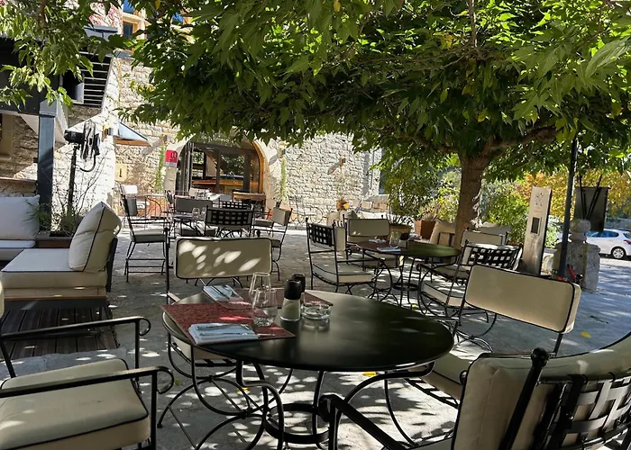 Hôtel-Restaurant Le Manoir De Montesquiou