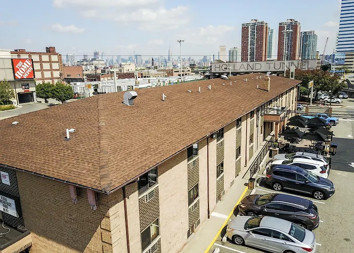 Holland Hotel Jersey City Free Parking