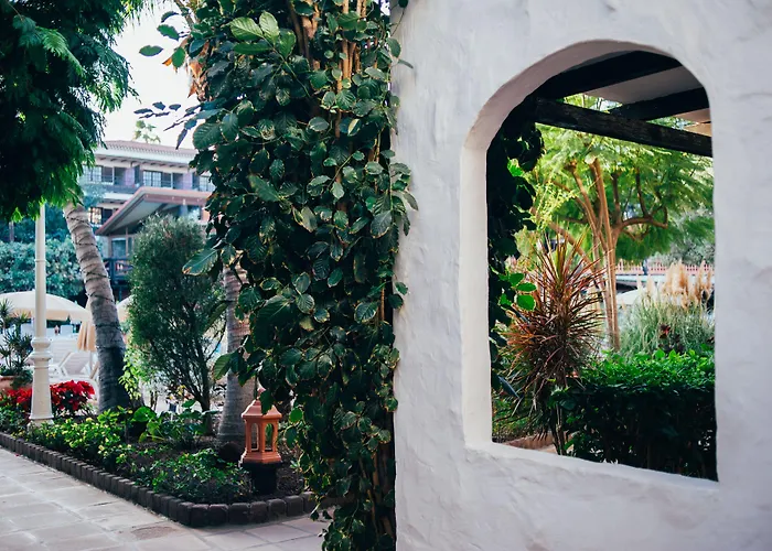 Hotel Parque Tropical