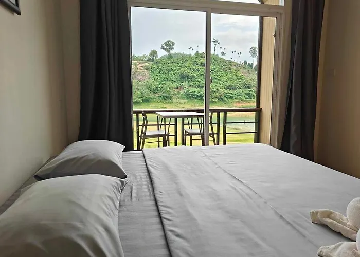 Moon Lake Resort-Coffee And Camping