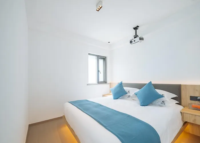 Huazhu Songshiju Homestay