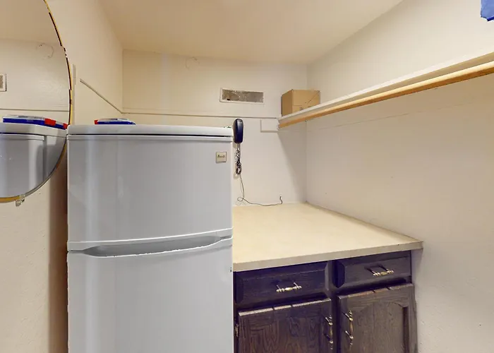 Yosemite West Condo B104