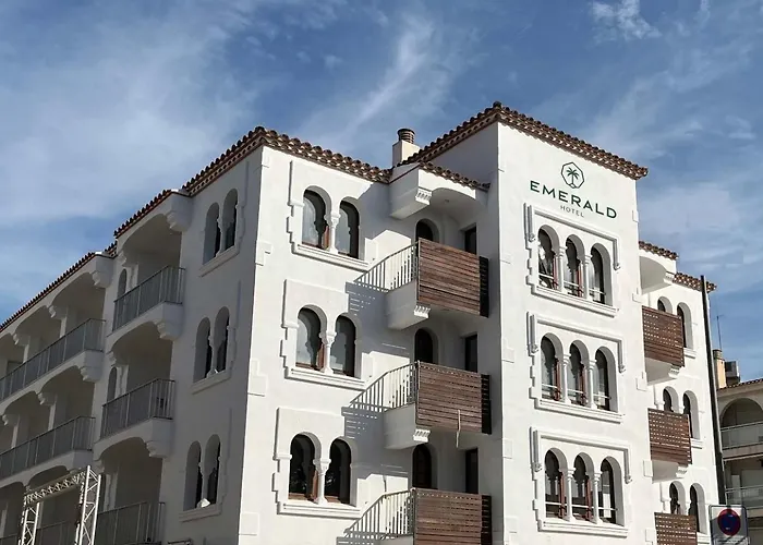 Emerald Sun Hotel