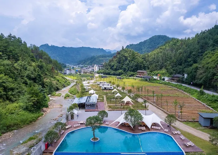 Zhangjiajie Peak&Creek Resort-Free Infinity Pool-Near The Ticket Gate-Stream Exploration Experience