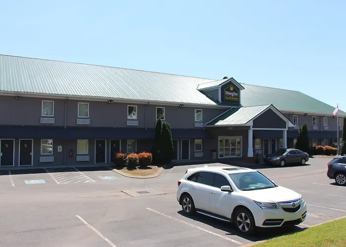 Douglas Inn & Suites