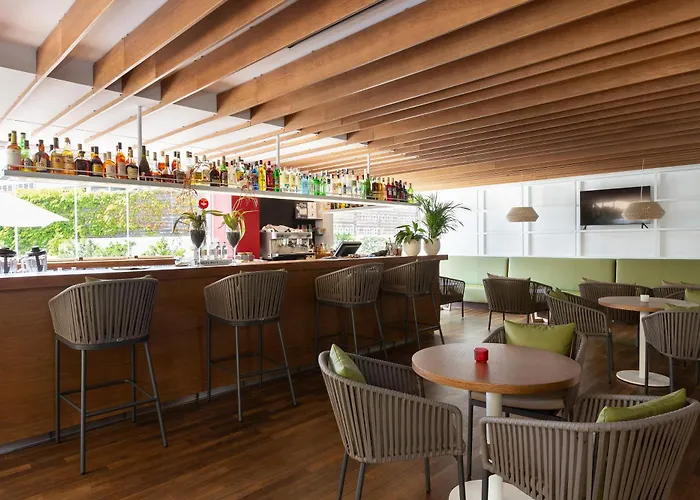 Aimia Hotel