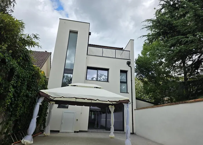 Le 46 Appart Hotel Entre Paris Disneyland Parc Asterix Navette