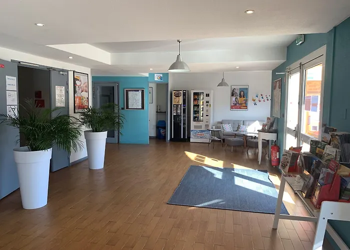 Brit Hotel Essentiel Tours Sud
