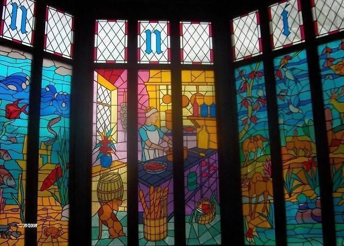 Chateau La Tour Du Roy
