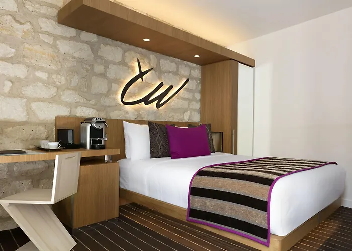 Select Hotel