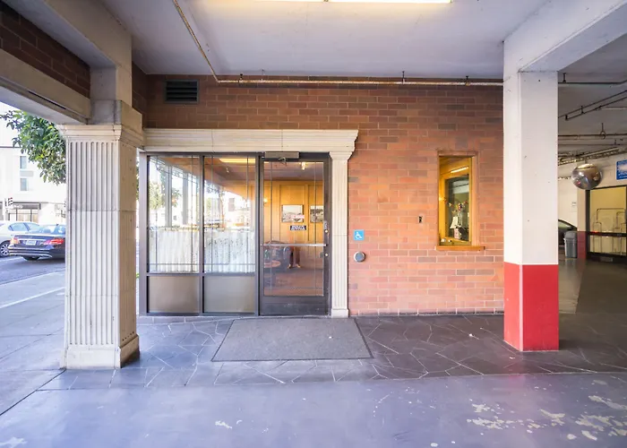 Coventry Motor Inn