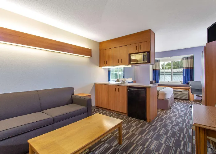 Microtel Inn & Suites By Wyndham Lillington/Campbell University