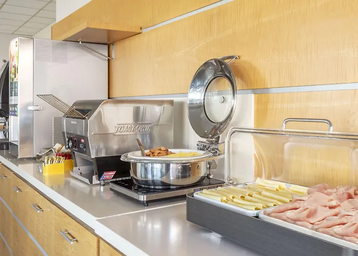 B&B Hotel Cherasco Langhe