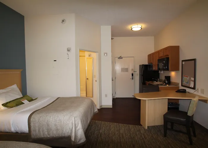 Candlewood Suites Fargo-North Dakota State University By Ihg
