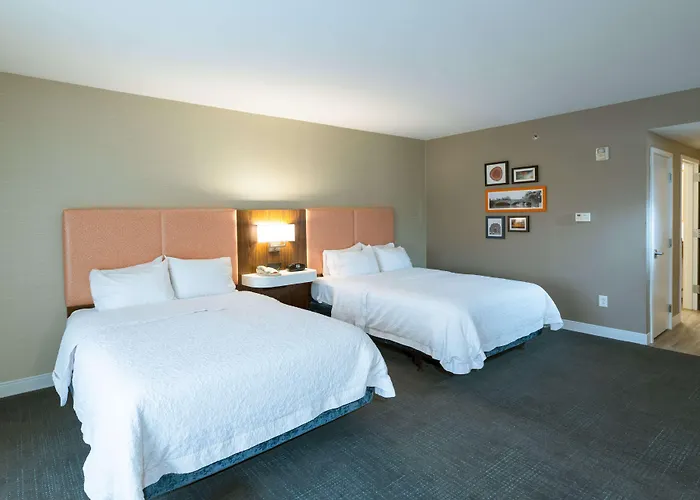 Hampton Inn And Suites Jamestown