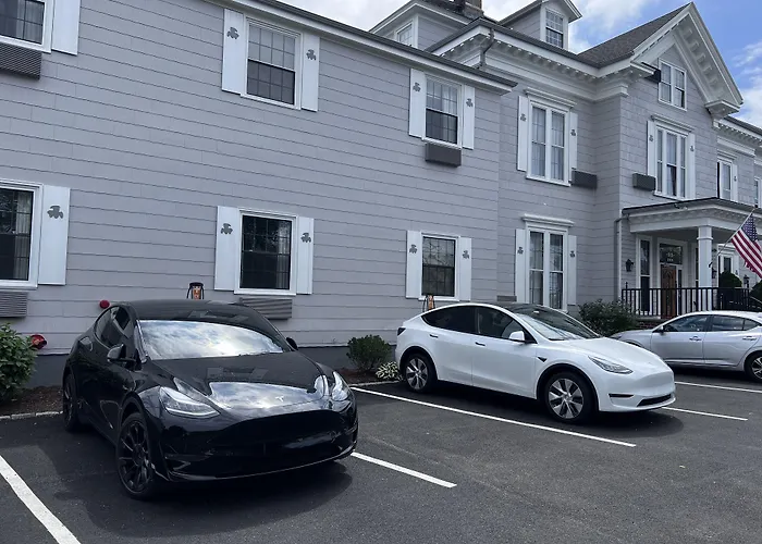 The Carriage House Inn Newport