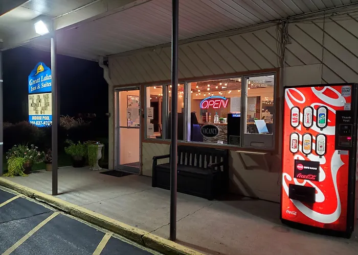 Great Lakes Inn & Suites
