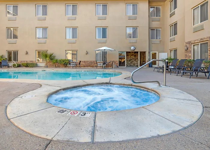 Comfort Inn At Convention Center