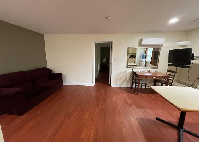 Super 8 By Wyndham Pembroke