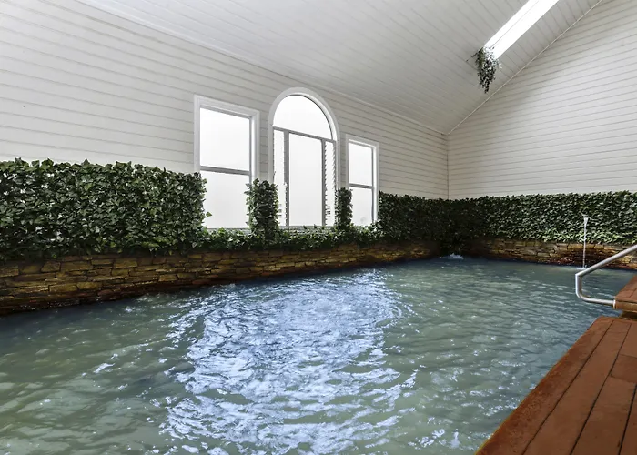Deep Blue Hotel & Hot Springs