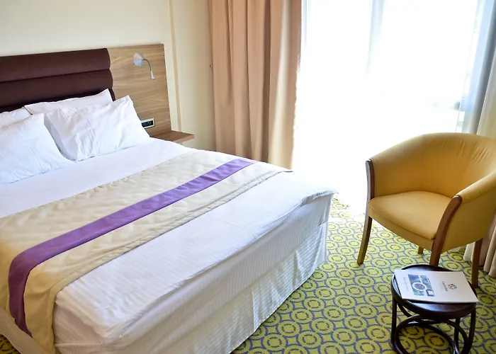 Hotel Capitolina City Chic