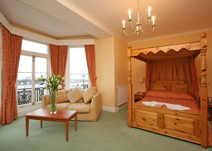 The Chatsworth Hotel