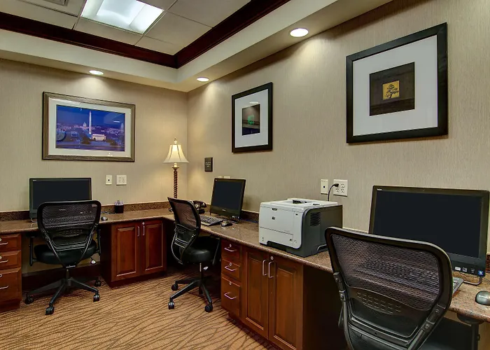 Hampton Inn & Suites Washington-Dulles International Airport