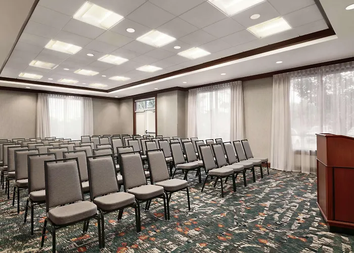 Hampton Inn & Suites Washington-Dulles International Airport