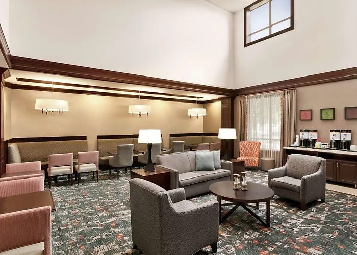 Hampton Inn & Suites Washington-Dulles International Airport