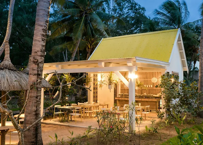 Tropical Attitude (Adults Only)