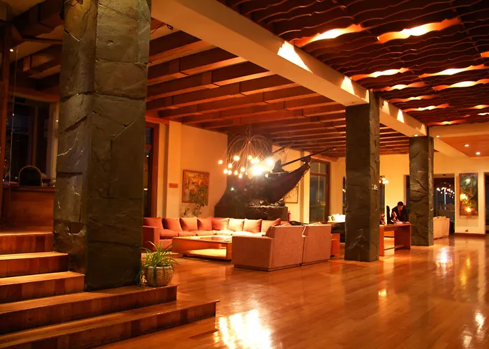 Nobile Suites Vicente Costanera