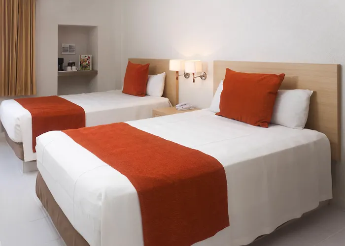 Hotel & Suites Real Del Lago