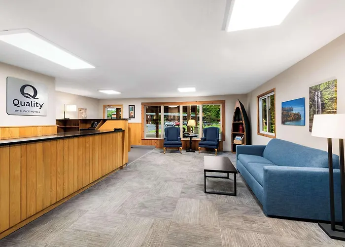 Quality Inn & Suites Munising