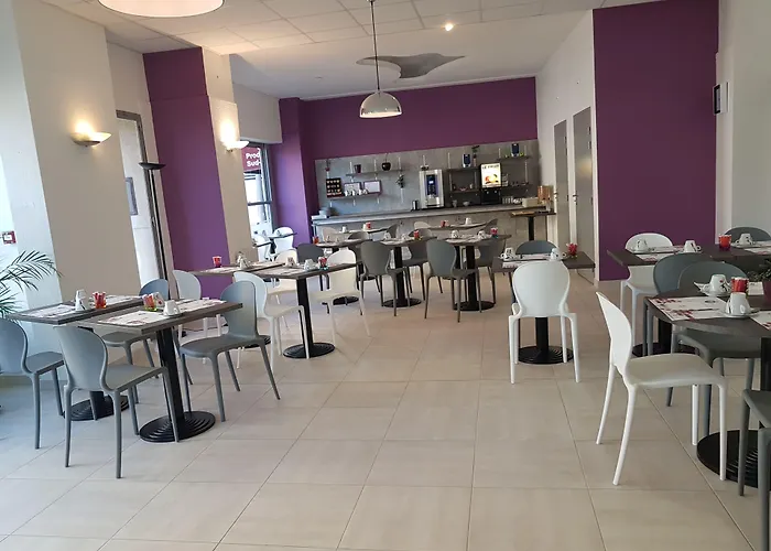 Brit Hotel Confort Nevers Centre Gare