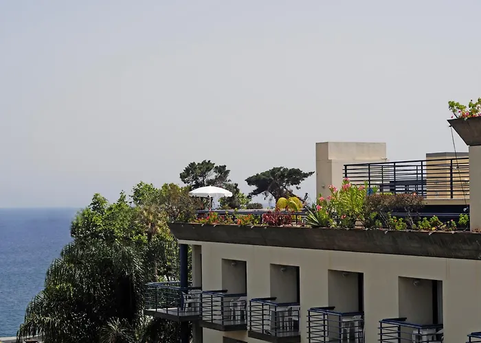 Terrace Mar Suite Hotel