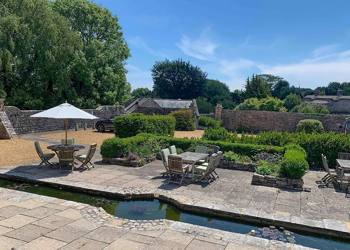 Mortons Manor