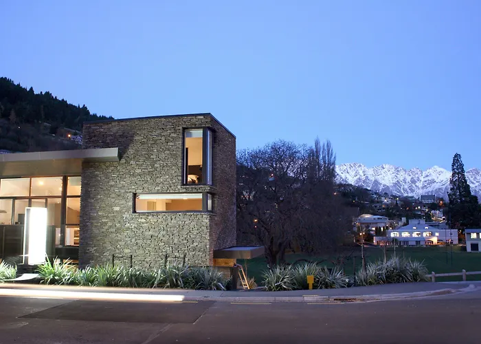 Queenstown Park Boutique Hotel