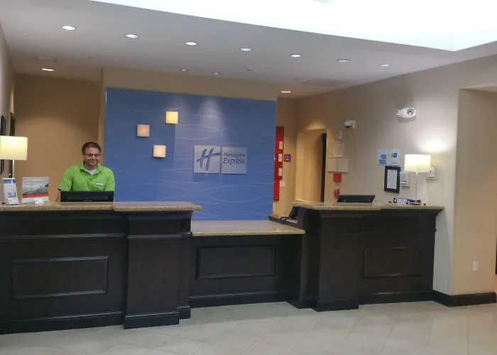 Holiday Inn Express Hotel & Suites Fort Myers East - The Forum By Ihg