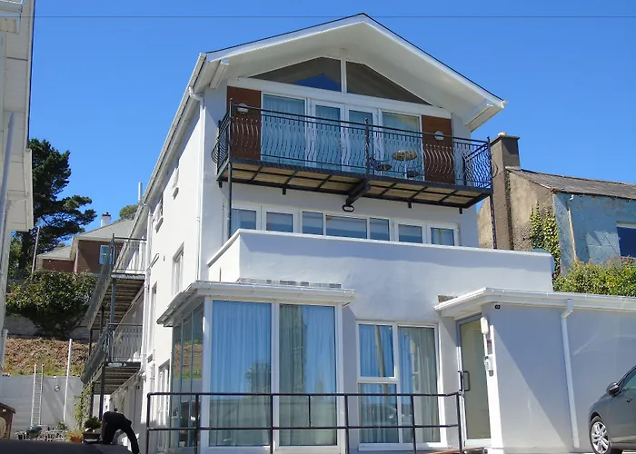 Bella Vista Hotel & Self Catering Suites