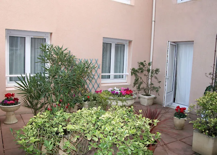 Hotel Sables D'O Et Son Restaurant Le 16 Bis