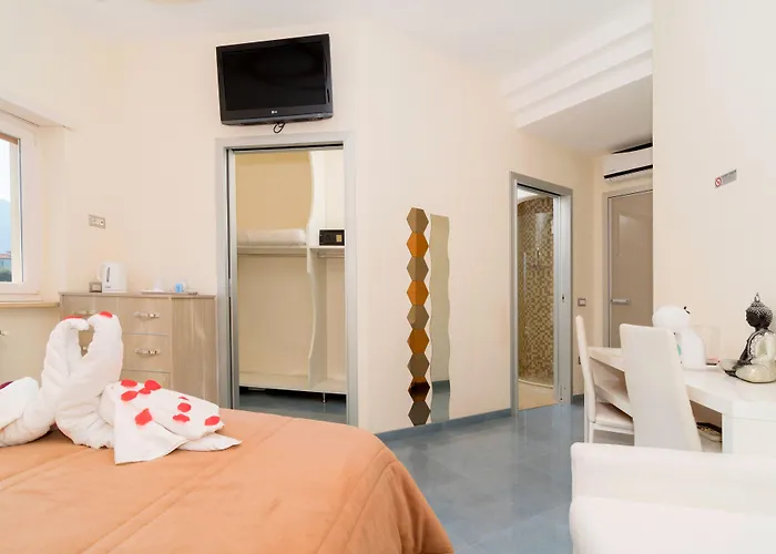 Guest House Emily Suites Sorrento