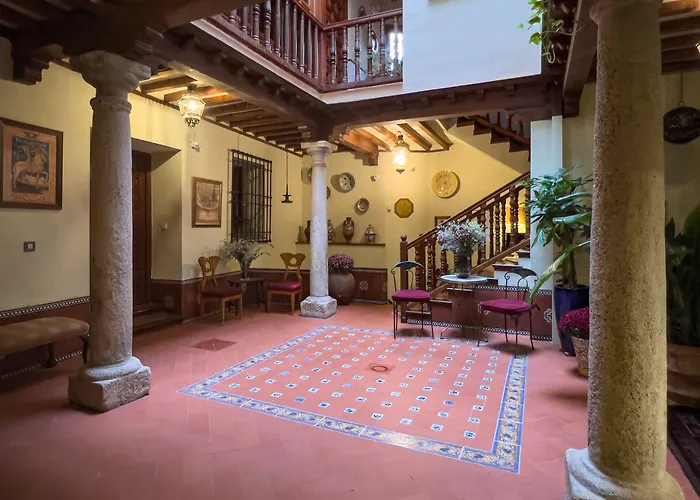 LUX San Miguel