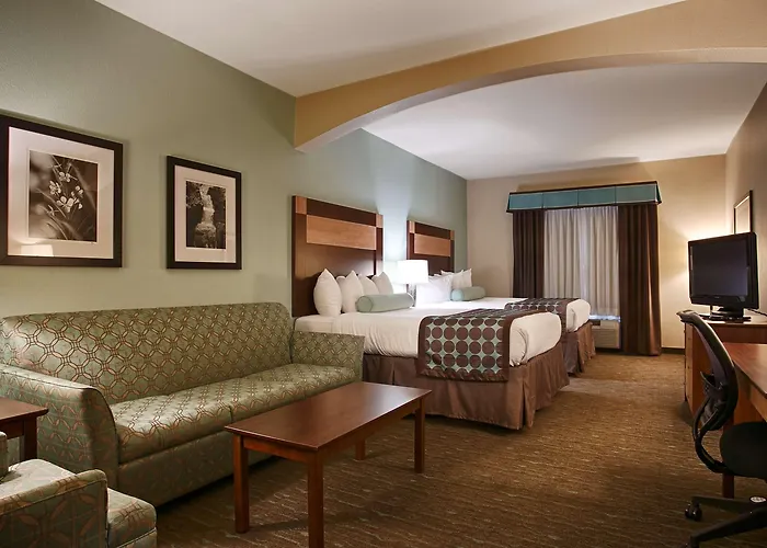 Best Western Plus Texarkana Inn And Suites